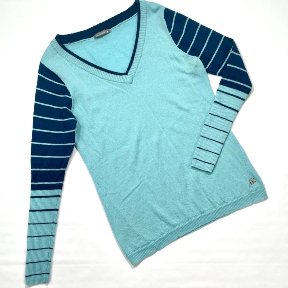 Smartwool Sweater 100% Merino Wool size Large V Neck